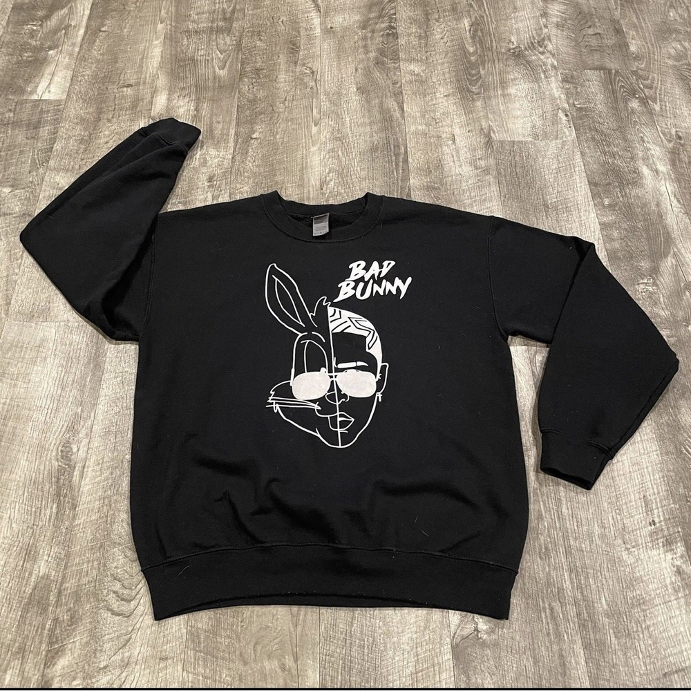 Bad bunny music crewneck sweatshirt band hip hop rap - mens small